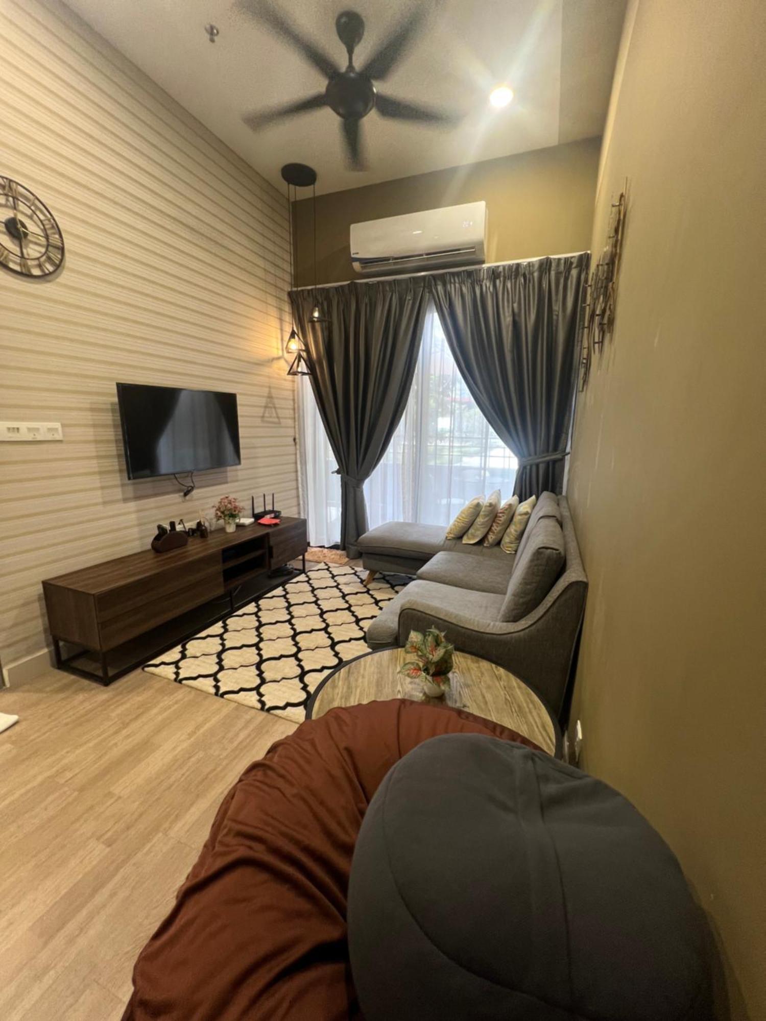 Klia By Impian Suitehomestay