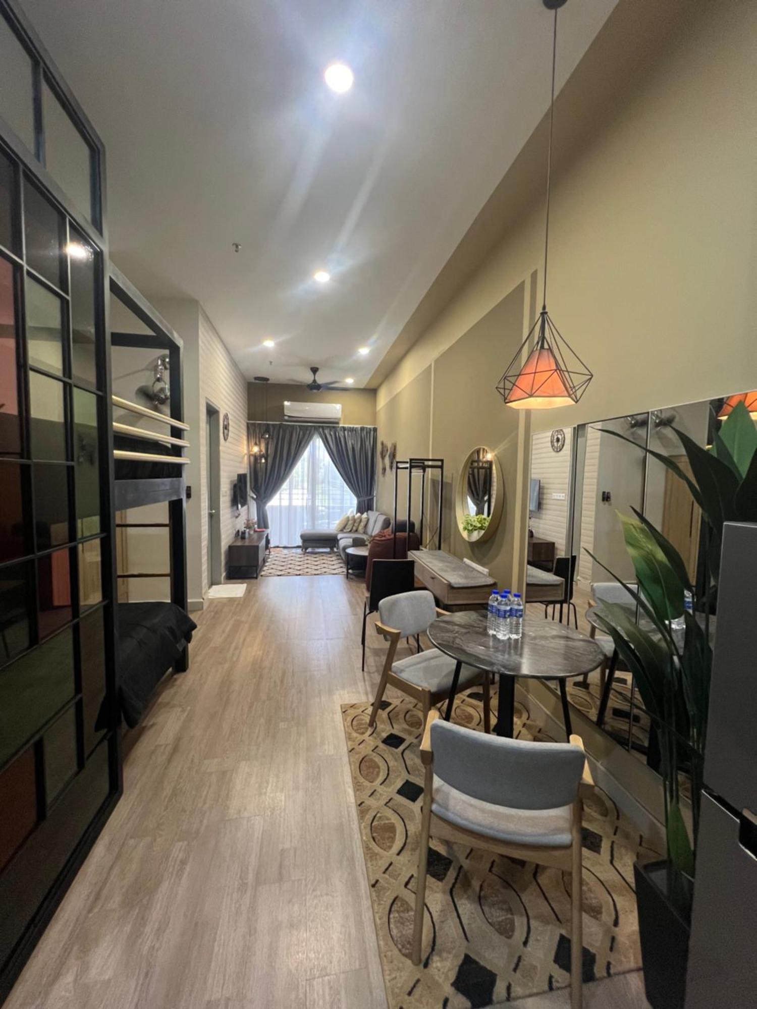 Klia By Impian Suitehomestay Apartment *